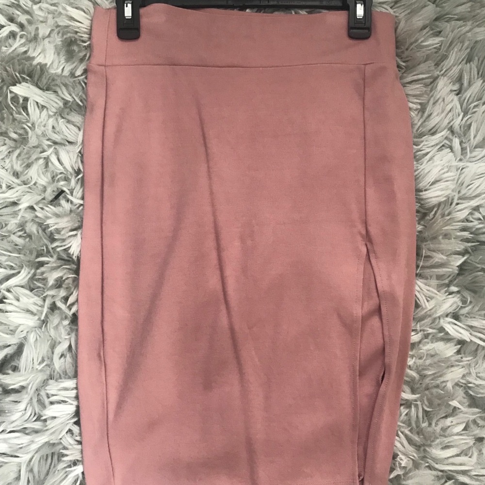 Pink pencil skirt